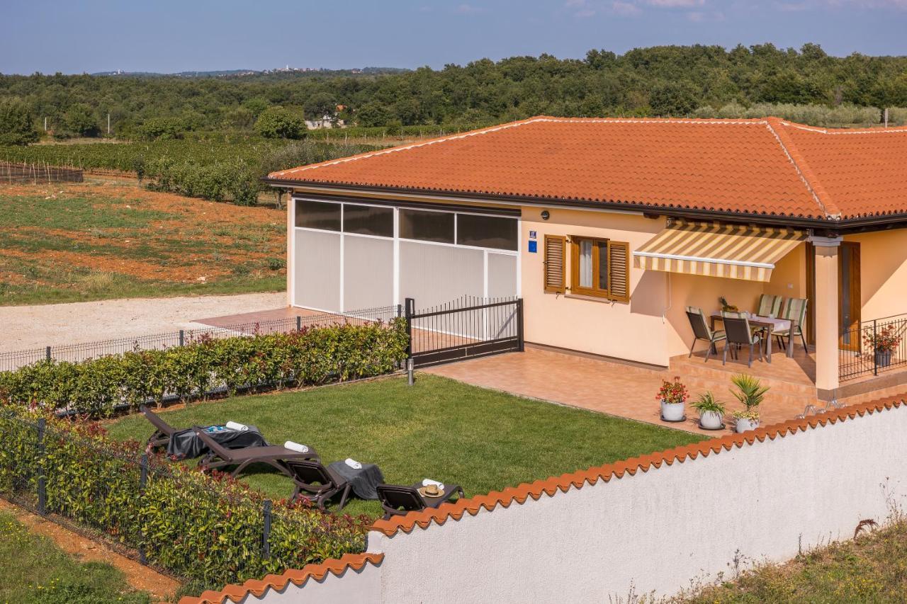 Villa Gracia Sveti Lovreč Pazenatički Exterior foto